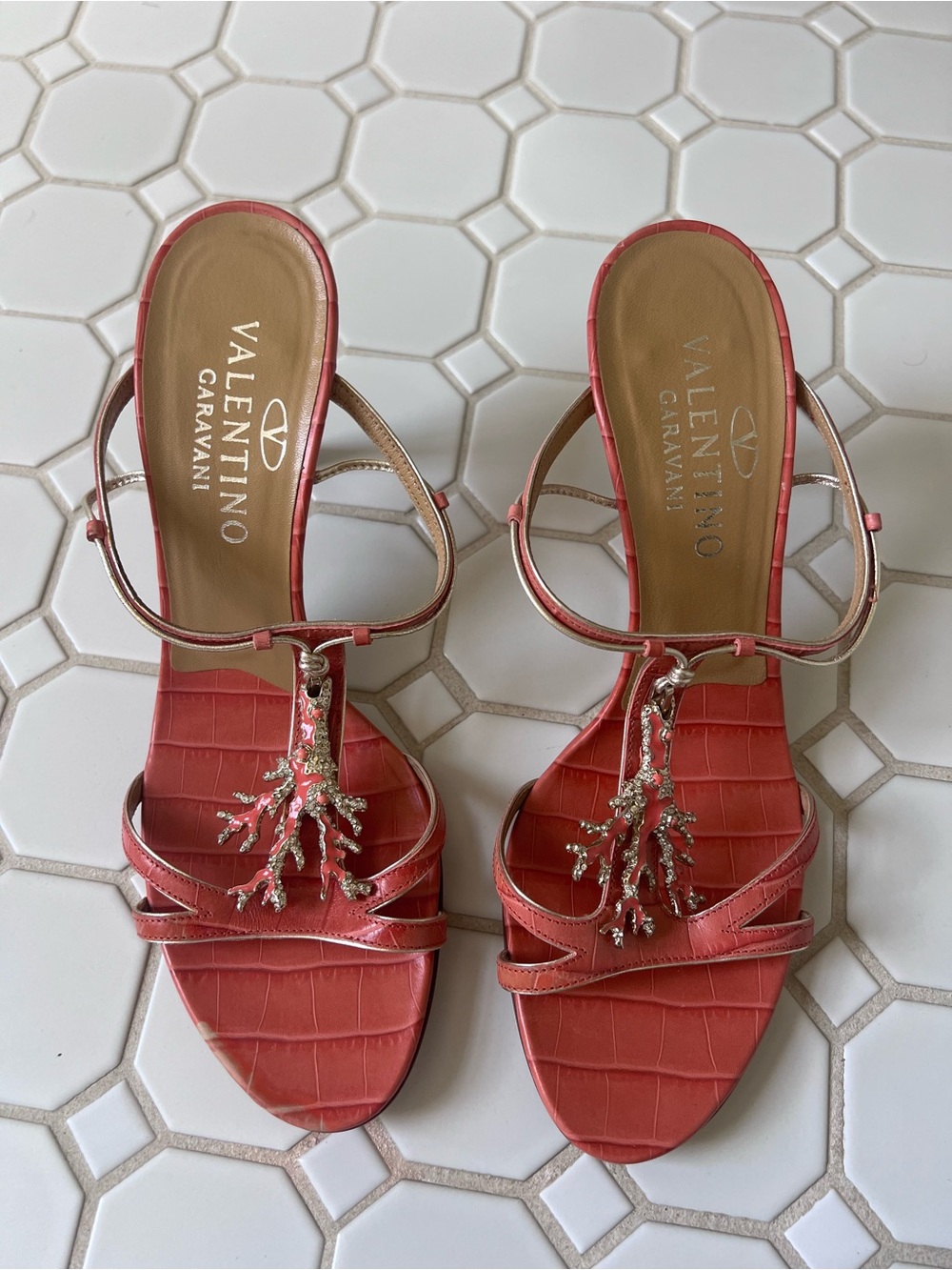 RARE Valentino Garavani early 2000s coral jewelry heels 🪸